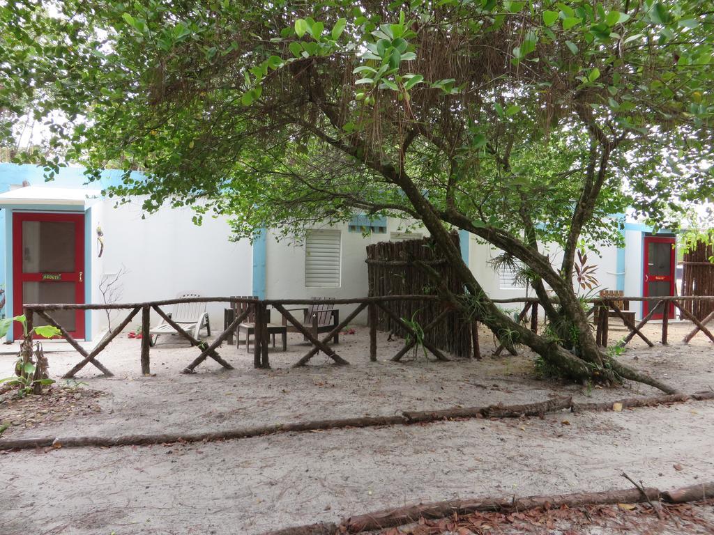 Simberts Apartments Maya Beach ภายนอก รูปภาพ