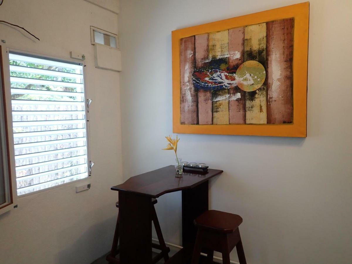 Simberts Apartments Maya Beach ภายนอก รูปภาพ